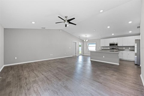 House in Haines City, Florida 3 bedrooms, 140.19 sq.m. № 1876323 - photo 4