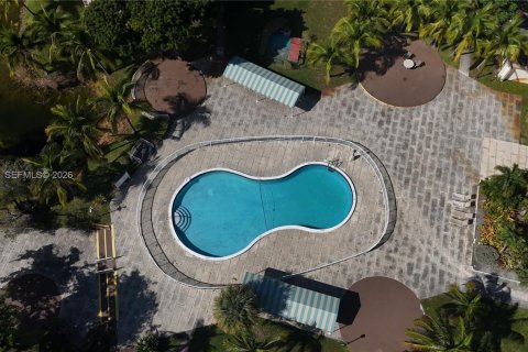 Condo in Miami, Florida, 1 bedroom  № 2060952 - photo 19