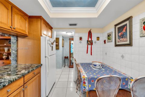 Condo in Lauderdale-by-the-Sea, Florida, 2 bedrooms  № 2055986 - photo 6