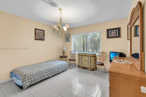 Condo in Lauderdale-by-the-Sea, Florida, 2 bedrooms  № 2055986 - photo 16