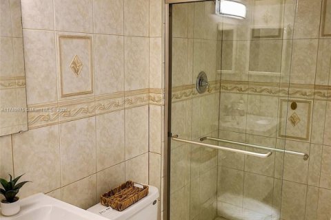 Condo in Aventura, Florida, 2 bedrooms  № 1490283 - photo 18