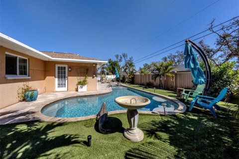 House in Venice, Florida 2 bedrooms, 141.95 sq.m. № 2142350 - photo 23