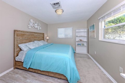 House in Venice, Florida 2 bedrooms, 141.95 sq.m. № 2142350 - photo 21
