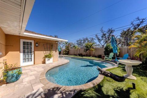 House in Venice, Florida 2 bedrooms, 141.95 sq.m. № 2142350 - photo 24