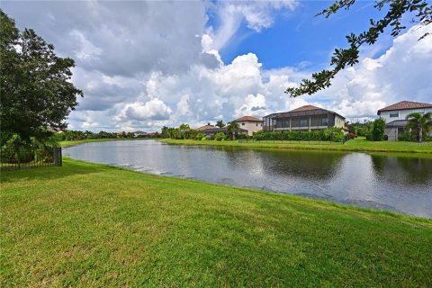 Villa ou maison à vendre à Bradenton, Floride: 4 chambres, 207.26 m2 № 2401098 - photo 23