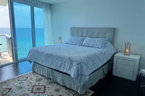 Condo in Sunny Isles Beach, Florida, 1 bedroom  № 1842508 - photo 16