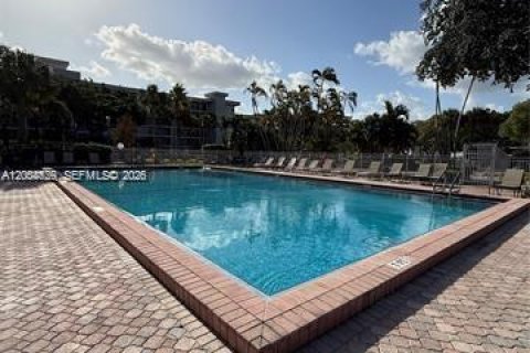 Copropriété à louer à Pompano Beach, Floride: 2 chambres, 102.19 m2 № 2168152 - photo 2