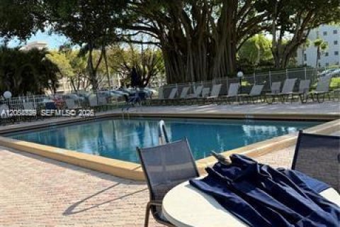 Copropriété à louer à Pompano Beach, Floride: 2 chambres, 102.19 m2 № 2168152 - photo 21
