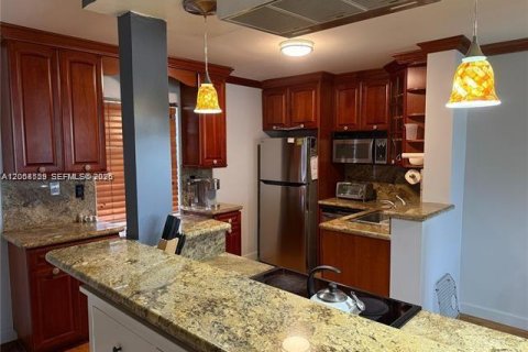 Copropriété à louer à Pompano Beach, Floride: 2 chambres, 102.19 m2 № 2168152 - photo 9