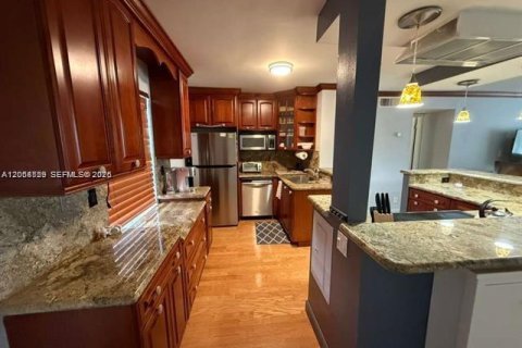 Copropriété à louer à Pompano Beach, Floride: 2 chambres, 102.19 m2 № 2168152 - photo 5