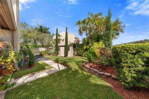Touwnhouse à vendre à Miami, Floride: 2 chambres, 146.6 m2 № 1950777 - photo 25