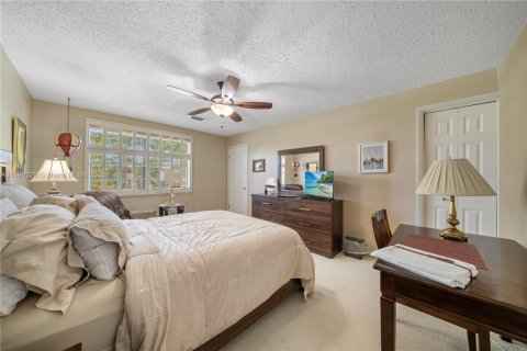 Touwnhouse à vendre à Miami, Floride: 2 chambres, 146.6 m2 № 1950777 - photo 20