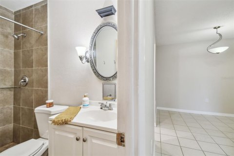 Condo in Dunedin, Florida, 2 bedrooms  № 1716896 - photo 24