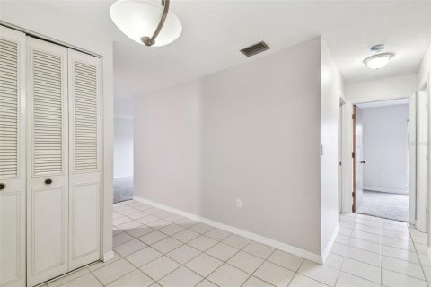 Condo in Dunedin, Florida, 2 bedrooms  № 1716896 - photo 18