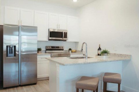 Villa ou maison à vendre à Kissimmee, Floride: 2 chambres, 98.1 m2 № 2208859 - photo 5