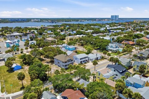 Villa ou maison à vendre à Daytona Beach, Floride: 3 chambres, 133.97 m2 № 2149812 - photo 2