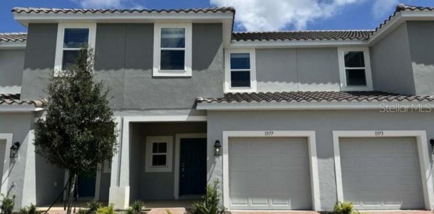 Adosado en Kissimmee, Florida 3 dormitorios, 127.74 m2 № 1916265