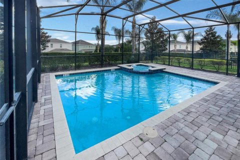 House in Kissimmee, Florida 5 bedrooms, 309.18 sq.m. № 1740383 - photo 25