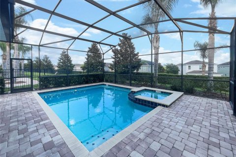House in Kissimmee, Florida 5 bedrooms, 309.18 sq.m. № 1740383 - photo 24