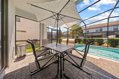 House in Kissimmee, Florida 5 bedrooms, 231.51 sq.m. № 2220603 - photo 17
