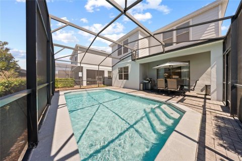 House in Kissimmee, Florida 5 bedrooms, 231.51 sq.m. № 2220603 - photo 19