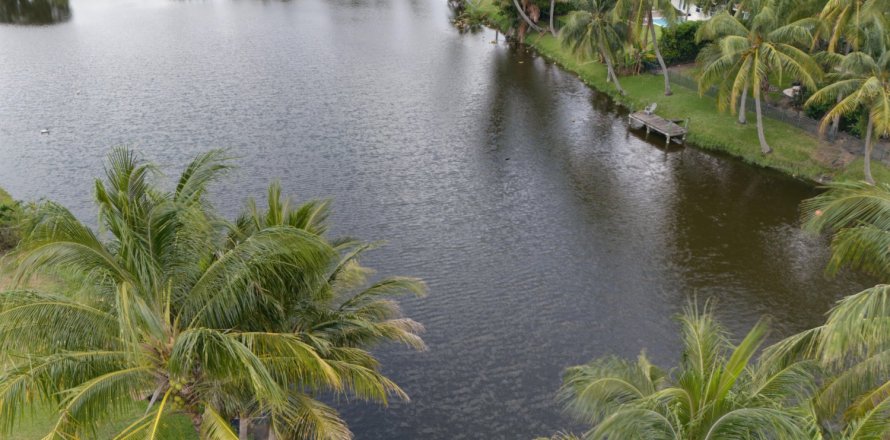 Villa ou maison à Boca Raton, Floride 3 chambres, 197.23 m2 № 1231578