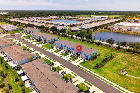 Touwnhouse à vendre à Bradenton, Floride: 3 chambres, 127.55 m2 № 2095448 - photo 2