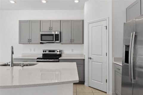 Touwnhouse à vendre à Bradenton, Floride: 3 chambres, 127.55 m2 № 2095448 - photo 7