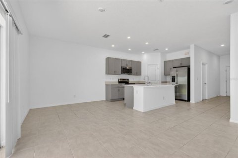 Touwnhouse à vendre à Bradenton, Floride: 3 chambres, 127.55 m2 № 2095448 - photo 8