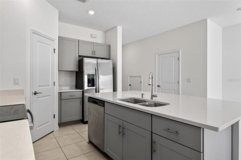 Touwnhouse à vendre à Bradenton, Floride: 3 chambres, 127.55 m2 № 2095448 - photo 6