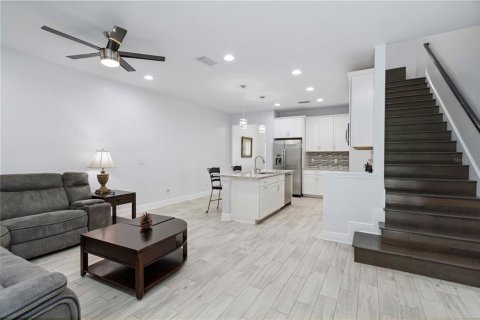Townhouse in Bradenton, Florida 3 bedrooms, 156.08 sq.m. № 1807988 - photo 9