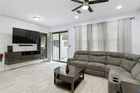 Townhouse in Bradenton, Florida 3 bedrooms, 156.08 sq.m. № 1807988 - photo 6