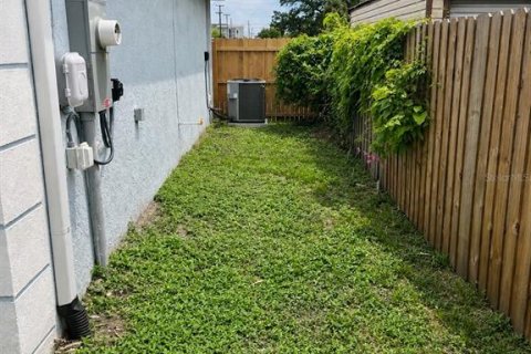 Apartamento en alquiler en Tampa, Florida, 2 dormitorios, 83.61 m2 № 2324520 - foto 17