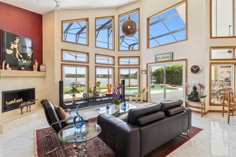Купить виллу или дом в Уиндермир, Флорида 8 комнат, 286.7м2, № 2149747 - фото 18