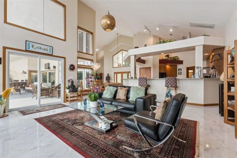 Купить виллу или дом в Уиндермир, Флорида 8 комнат, 286.7м2, № 2149747 - фото 19