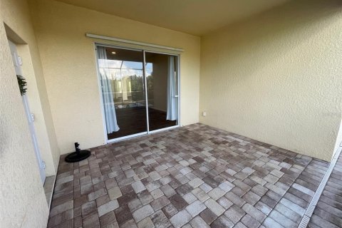 House in Port Charlotte, Florida 4 bedrooms, 215.63 sq.m. № 2351818 - photo 28