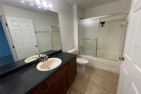 House in Port Charlotte, Florida 4 bedrooms, 215.63 sq.m. № 2351818 - photo 20