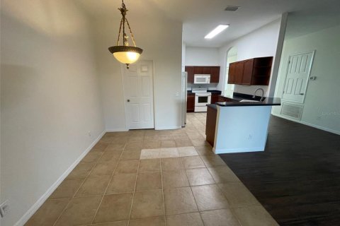 House in Port Charlotte, Florida 4 bedrooms, 215.63 sq.m. № 2351818 - photo 10