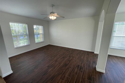 House in Port Charlotte, Florida 4 bedrooms, 215.63 sq.m. № 2351818 - photo 5