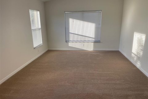 House in Port Charlotte, Florida 4 bedrooms, 215.63 sq.m. № 2351818 - photo 15