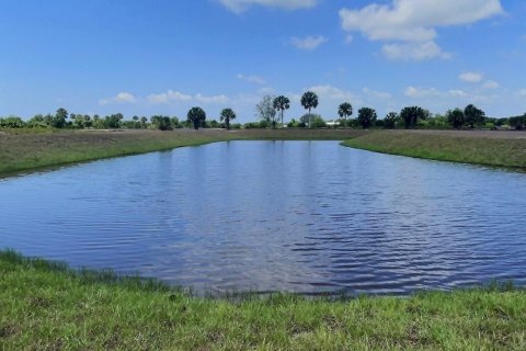 Commercial property in Okeechobee, Florida № 2191846 - photo 2