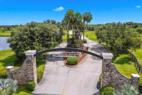 Commercial property in Okeechobee, Florida № 2191846 - photo 8