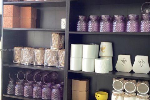 Купить коммерческую недвижимость в Майами, Флорида № 1964776 - фото 11