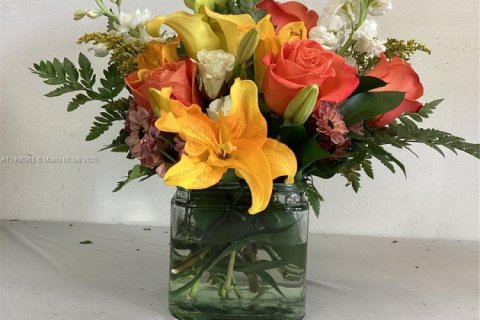 Купить коммерческую недвижимость в Майами, Флорида № 1964776 - фото 3