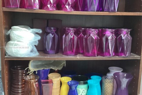 Купить коммерческую недвижимость в Майами, Флорида № 1964776 - фото 10