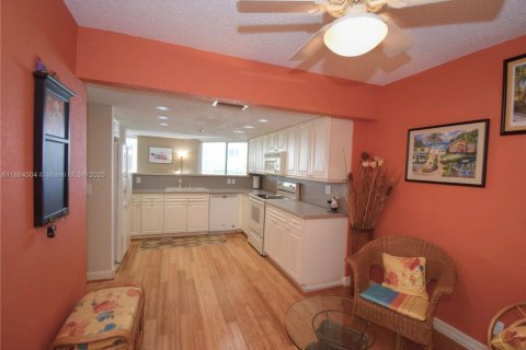 Купить кондоминиум в Хайленд-Бич, Флорида 2 спальни, 208.1м2, № 1950597 - фото 21