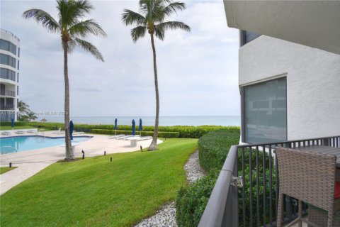 Купить кондоминиум в Хайленд-Бич, Флорида 2 спальни, 208.1м2, № 1950597 - фото 25