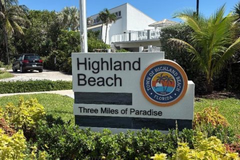 Купить кондоминиум в Хайленд-Бич, Флорида 2 спальни, 208.1м2, № 1950597 - фото 1