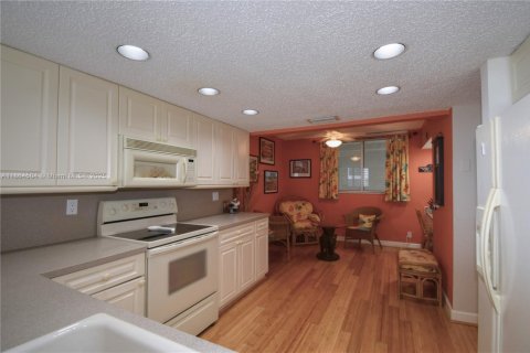 Купить кондоминиум в Хайленд-Бич, Флорида 2 спальни, 208.1м2, № 1950597 - фото 15