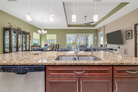 Villa ou maison à vendre à DeLand, Floride: 2 chambres, 179.12 m2 № 1800230 - photo 16